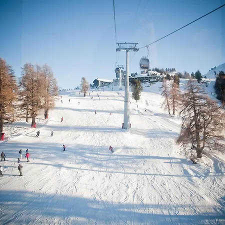 Bouillets Mountain & Garden Chalet 12 Pers